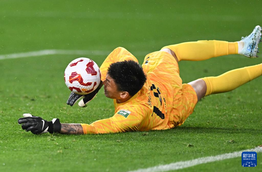 开云体育app-包含杭州绿城客场-击败武汉三镇，实现反超的词条