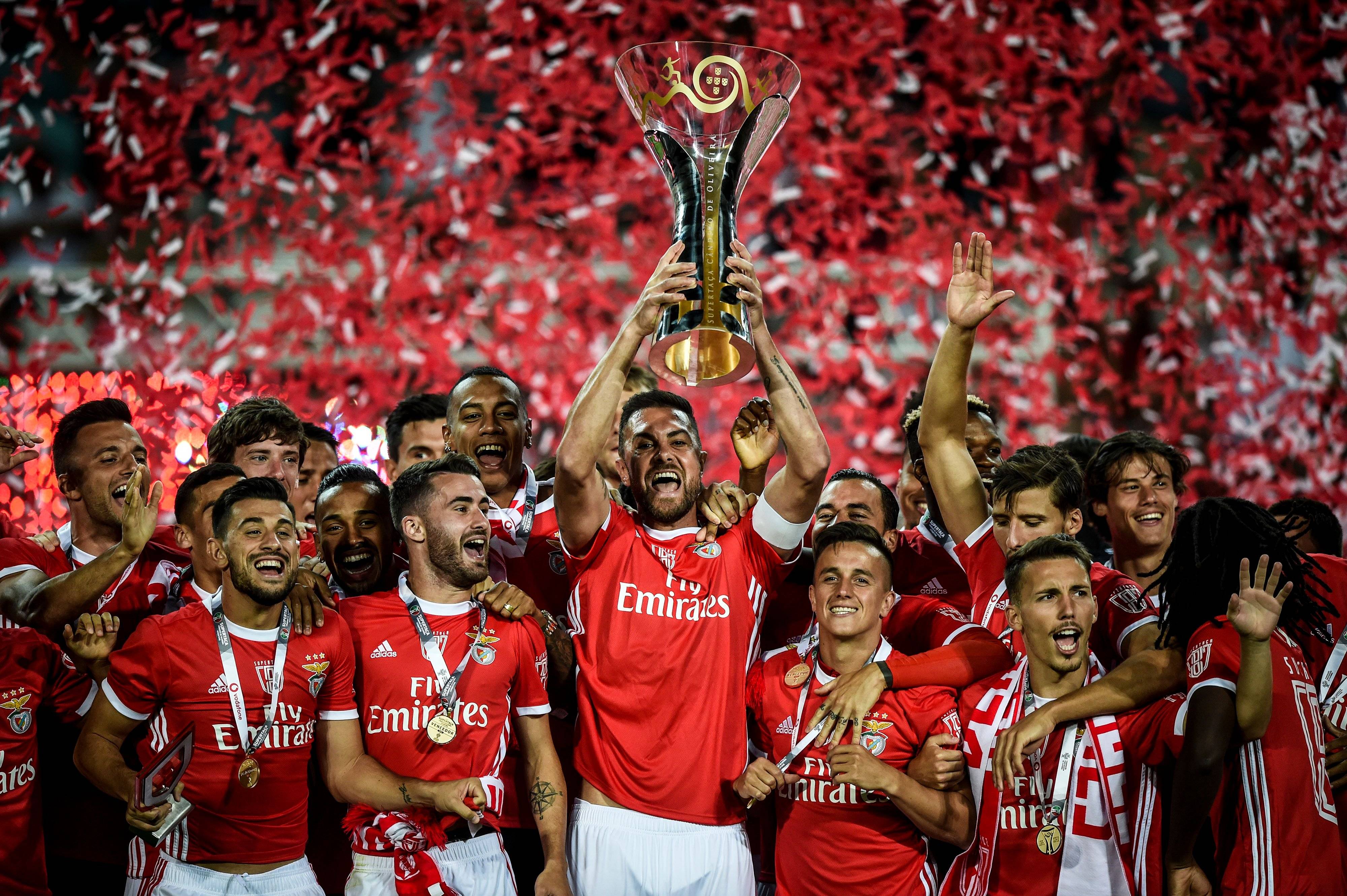 包含克罗地亚国家队在主场力压对手,实现欧洲杯资格赛领先的词条 包含克罗地亚国家队在主场力压对手,实现欧洲杯资格赛领先的词条