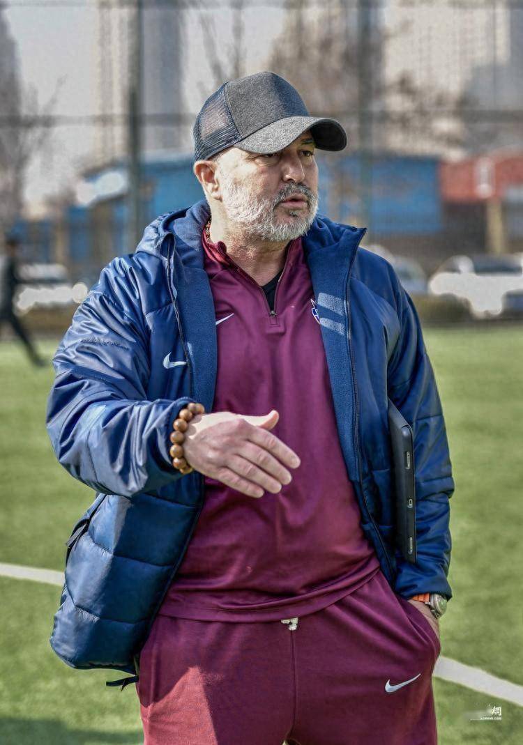 保加利亚队积极备战,争取好成绩的简单介绍 保加利亚队积极备战,争取好成绩的简单介绍