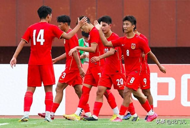 开云体育app-包含江西永川队在比赛中展现出不怕困难的拼搏精神的词条