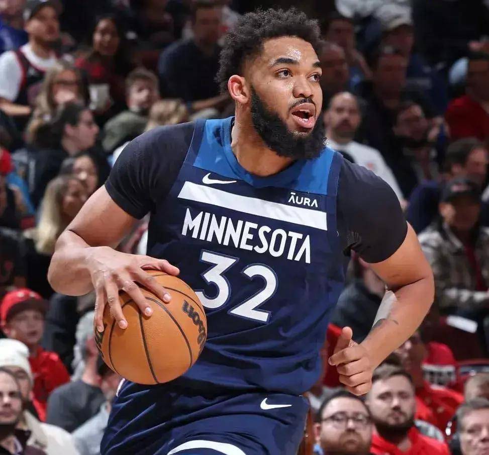 开云体育下载-包含小牛客场力克公牛，唐斯表现全队最佳的词条