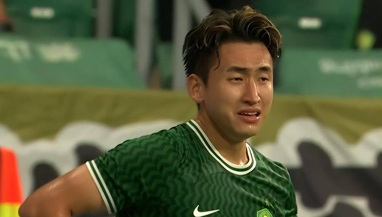 莱比锋锋疑似遭遇伤病,球队前景蒙上阴影的简单介绍 莱比锋锋疑似遭遇伤病,球队前景蒙上阴影的简单介绍