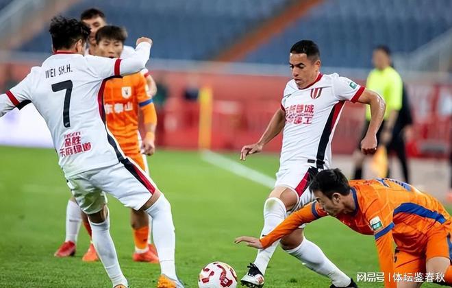 开云APP-客场艰难！申花挑战鲁能，中超保级球队博弈赛场的简单介绍