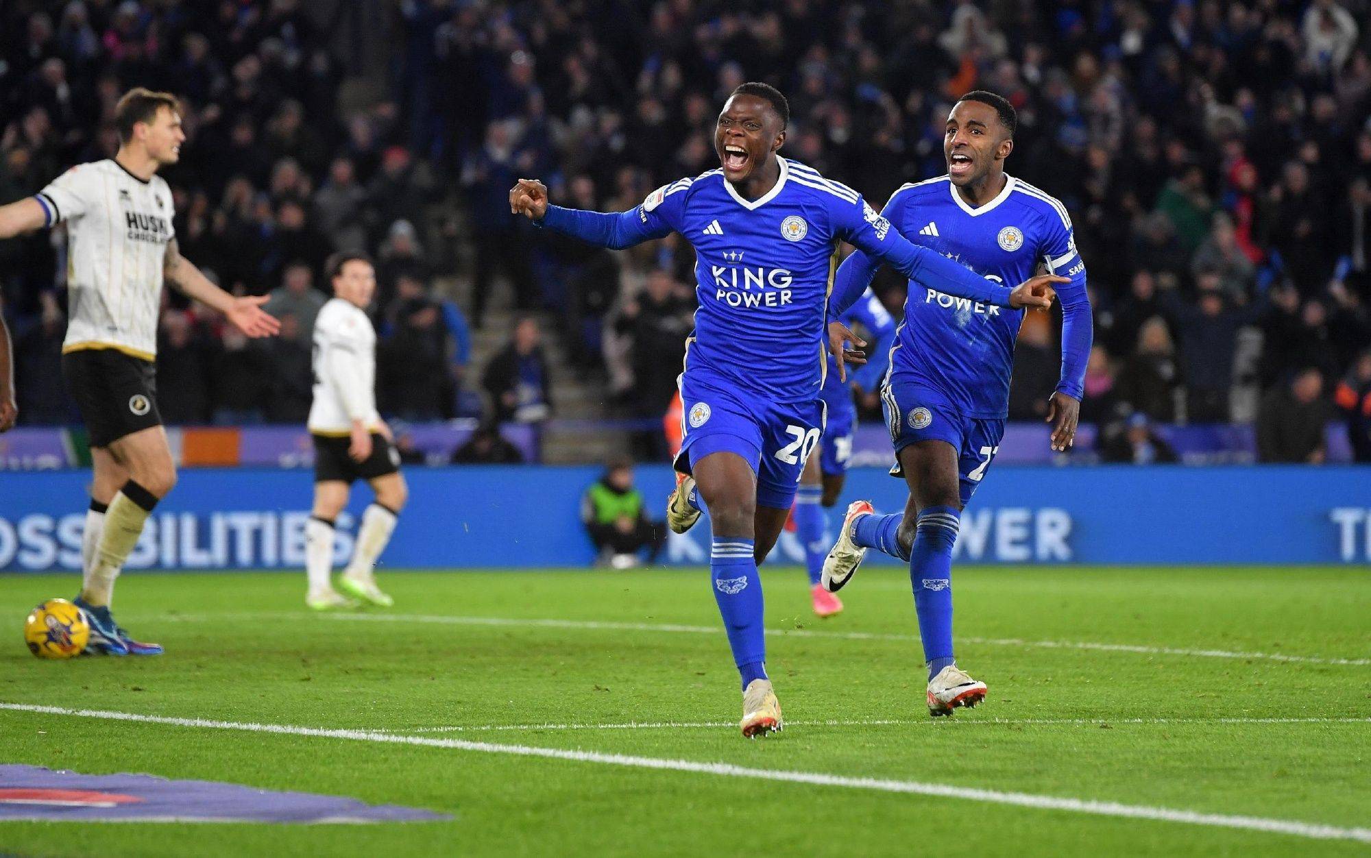 开云体育下载-包含阿斯顿维拉客场-击败伯明翰城，豪取三分的词条