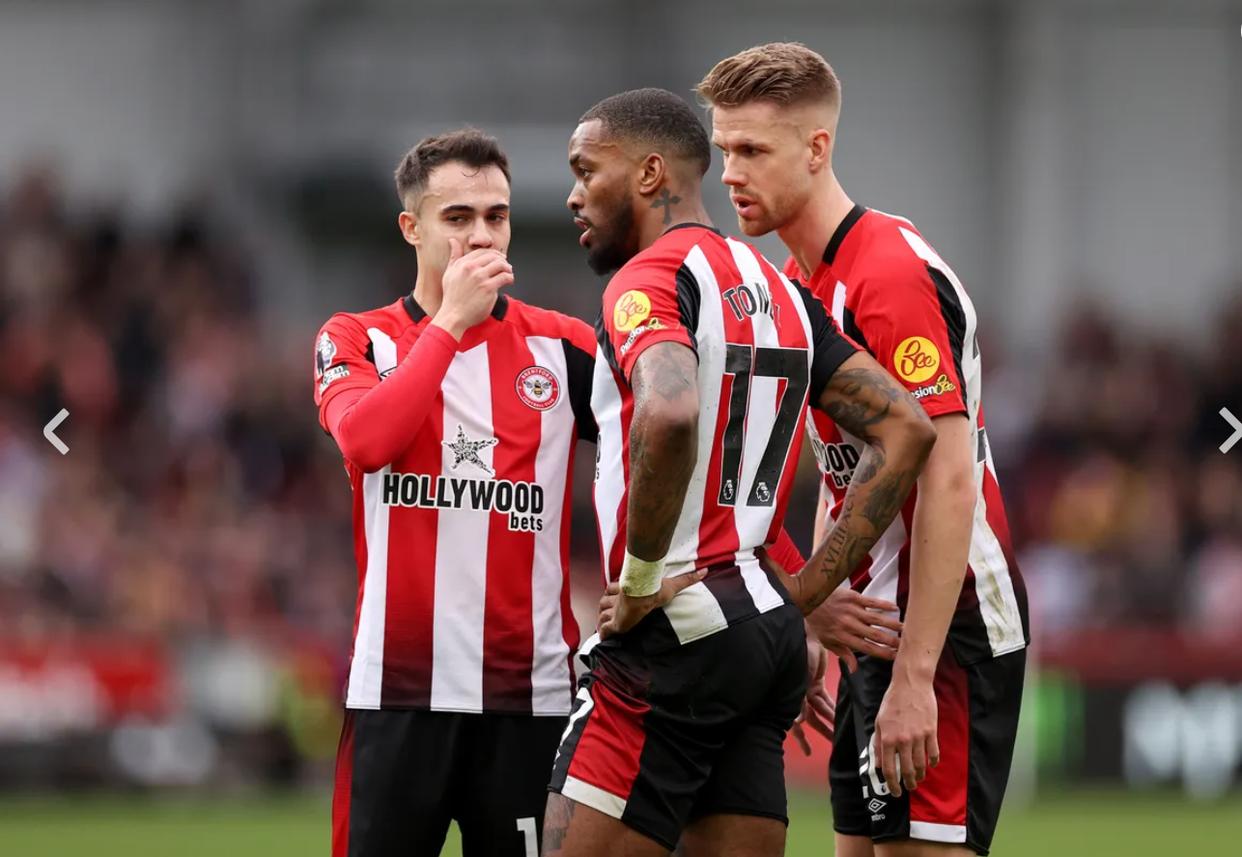 包含阿森纳再遭打击，胜利踪迹难觅的词条