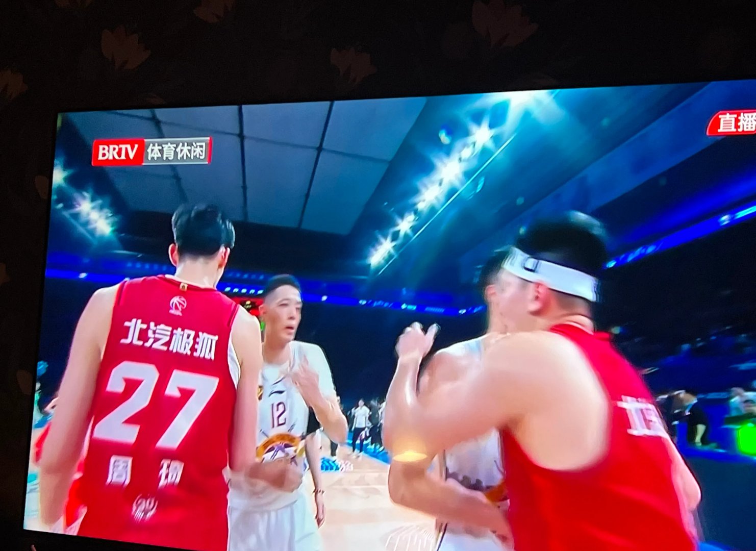 激战连连：南美洲球队力拼，赛场大战的简单介绍