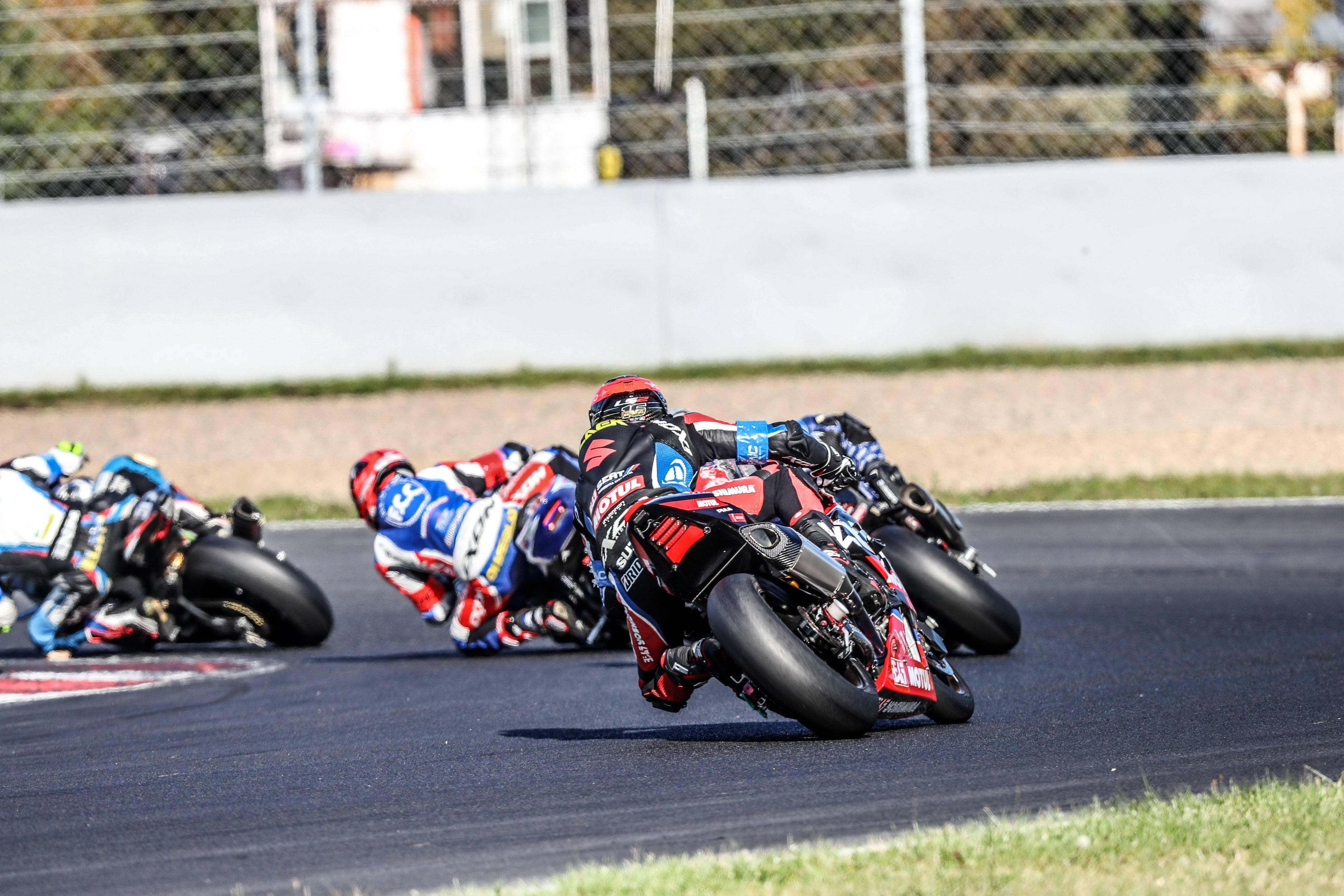 开云平台-捷克举重选手实力激战再夺冠军的简单介绍