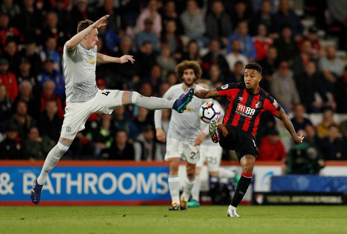 开云体育官方网站-伯恩茅斯战胜对手，球队反击成功