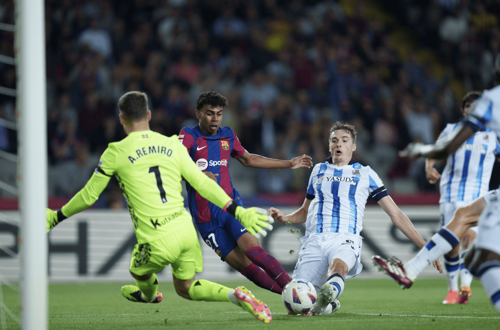 开云平台-巴塞罗那主场负于皇家社会，遭遇险胜的简单介绍