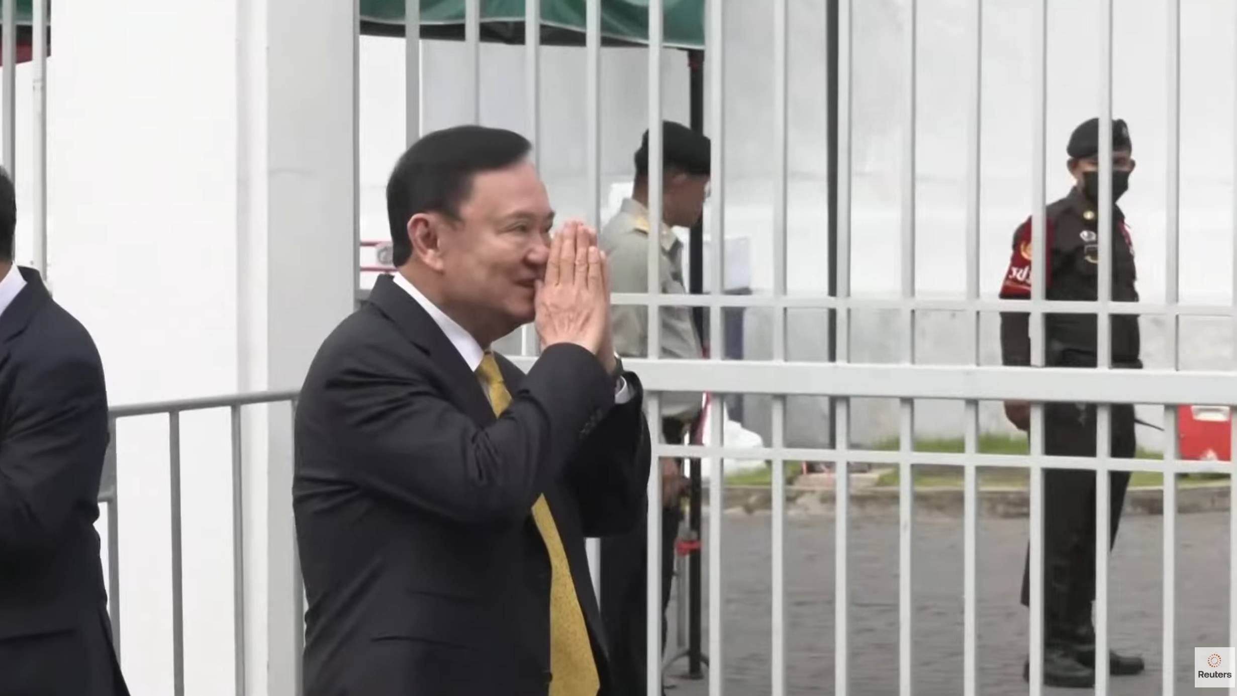 球员代表集体发声,呼吁更公正的裁判判罚 球员代表集体发声,呼吁更公正的裁判判罚