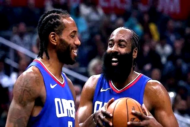 开云体育登录-太阳击败马刺，终结连胜