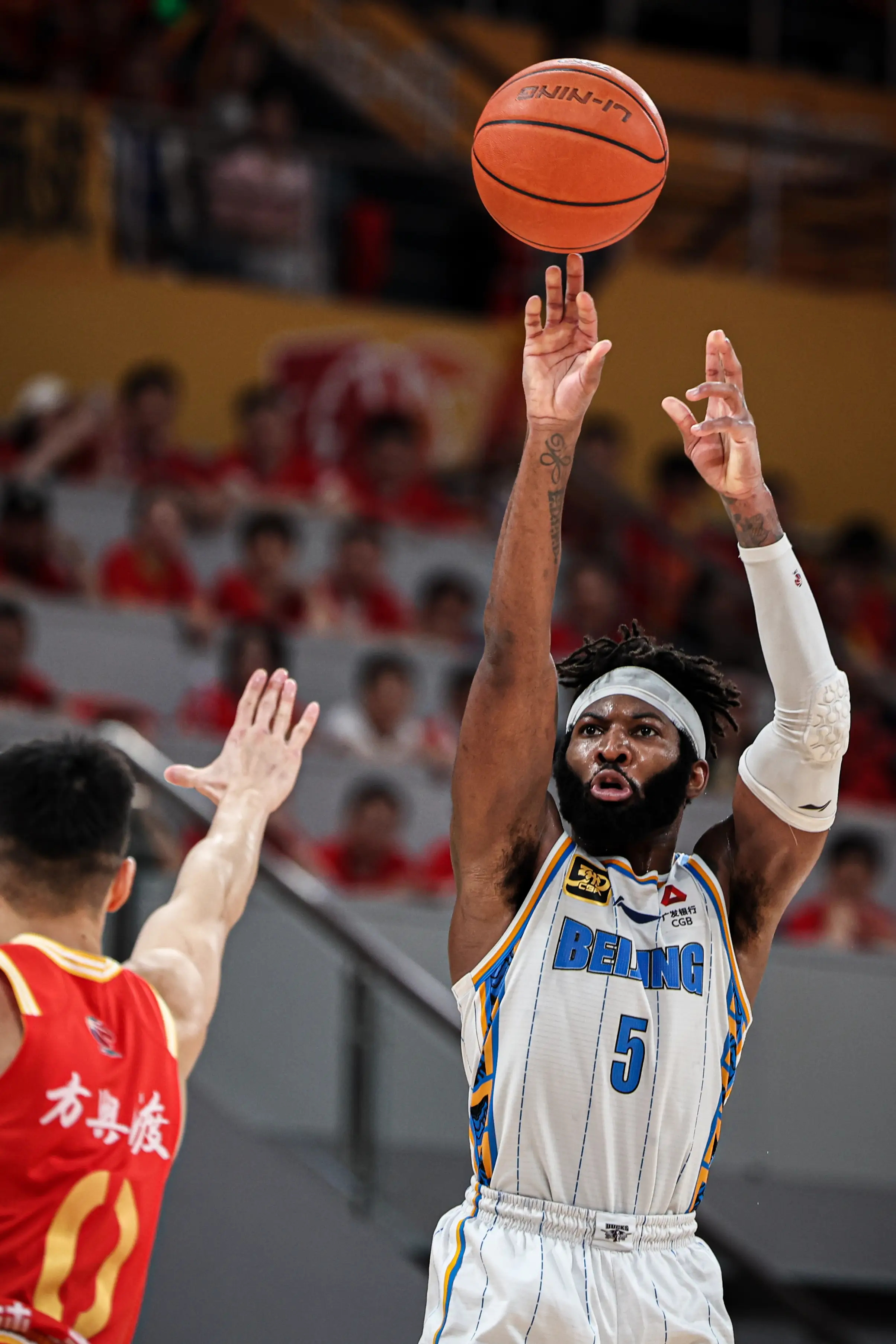 开云体育下载-掘金鏖战北京队，浓眉哥状态火热