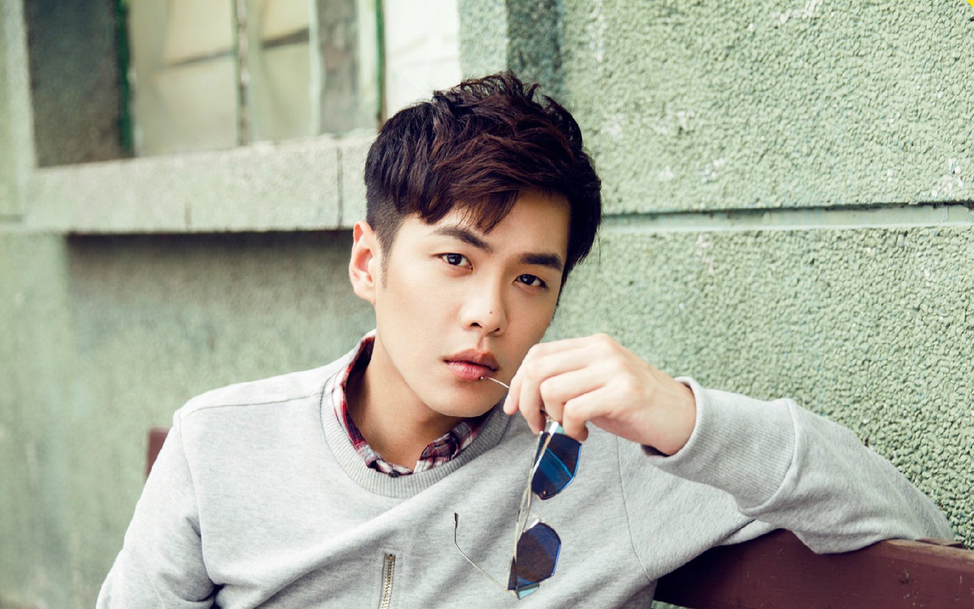 体系与神迹，两场胜利勾勒的足球时代暗线