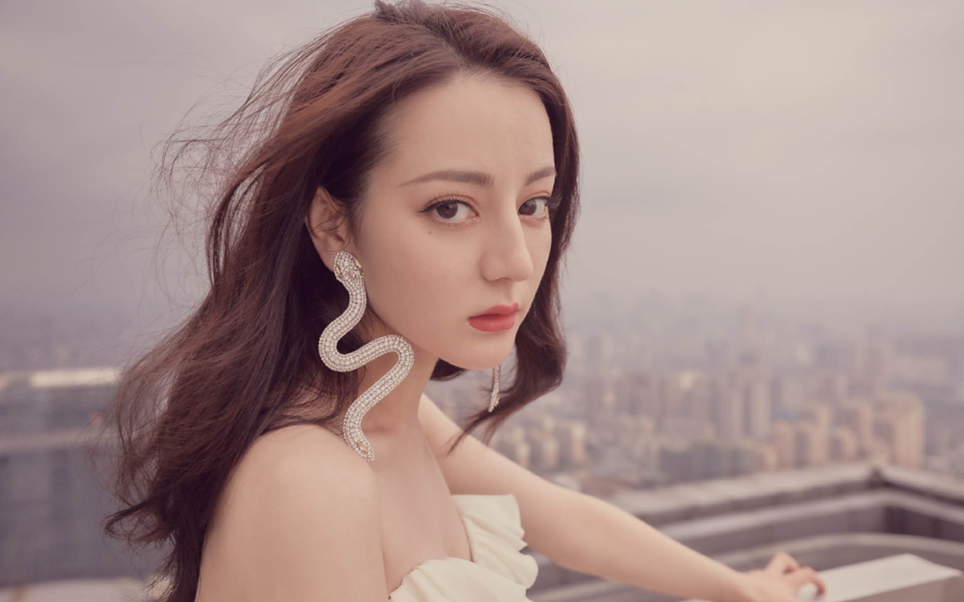 伊布宝刀不老破纪录 日本足球强势崛起震惊欧洲