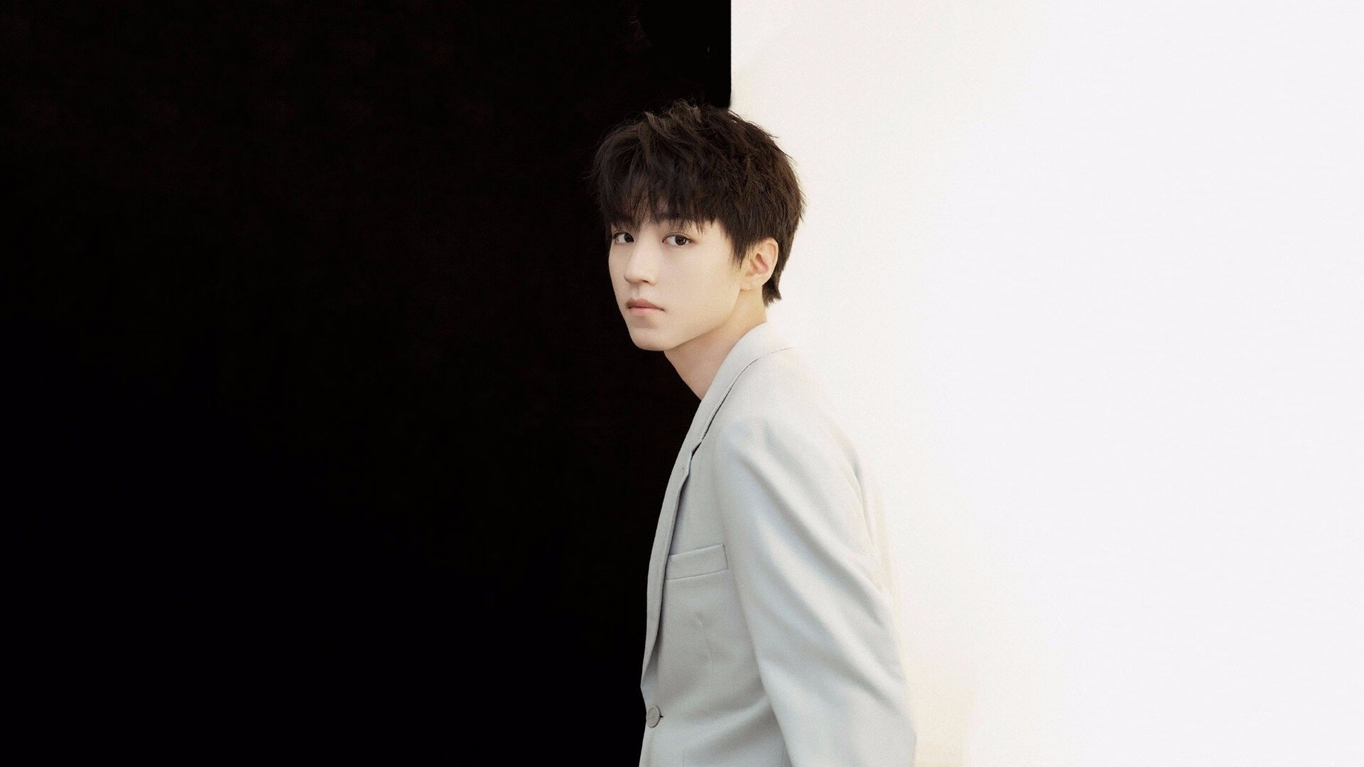 意甲焦点战预热国际对决，阿尔及利亚稳稳击败厄瓜多尔