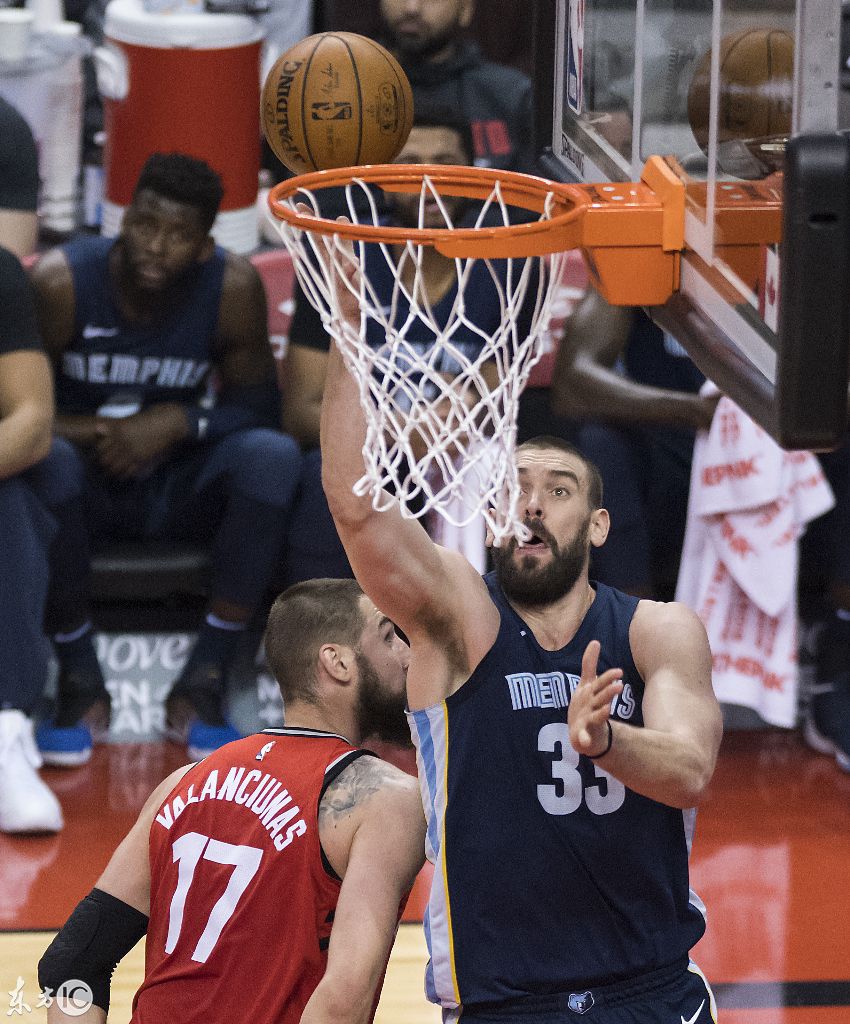 开云体育入口-西亚卡姆存在感拉满，灰熊打穿猛龙