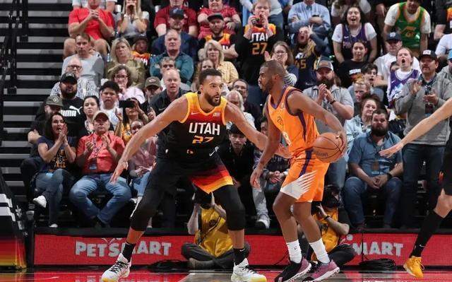 开云体育平台APP-季后赛抢七之夜，保罗带动全队节奏