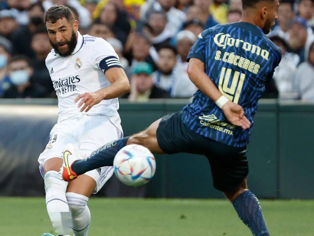 墨西哥对阵瑞士，巴尔韦德带动全队节奏